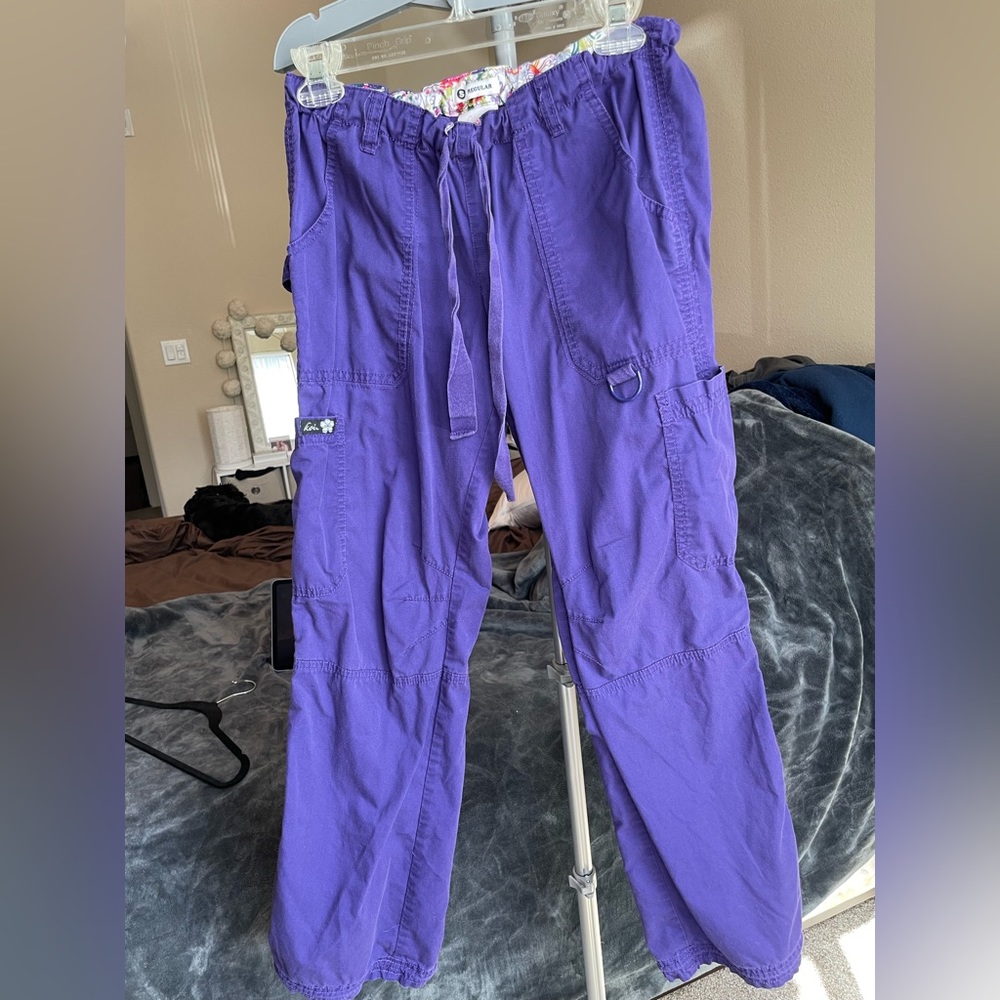 Koi women’s scrub pants, purple, good condition